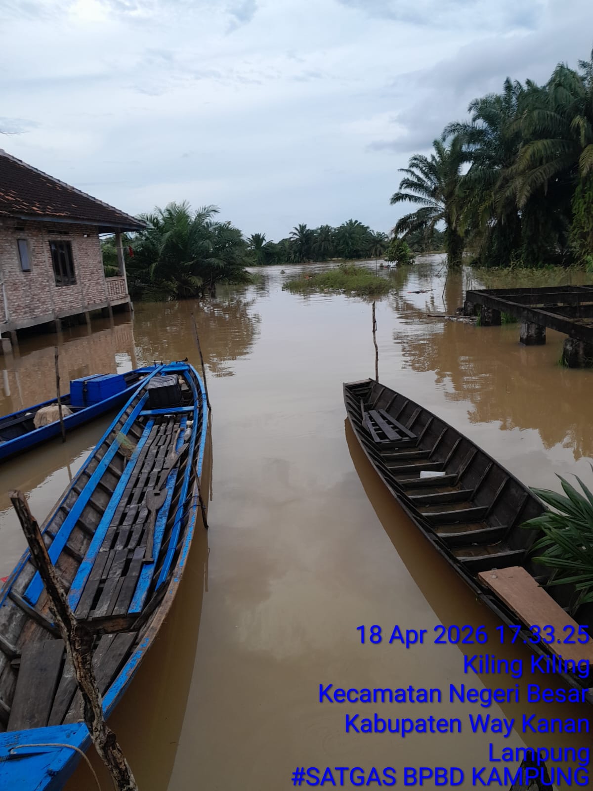 Hujan deras tak berhenti , tiga kampung di way kanan terendam banjir 